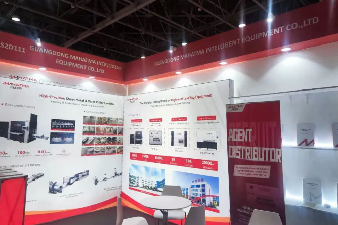 Brilliant! MAHATMA Levelers Shine at The Dubai Construction Machinery Exhibition!